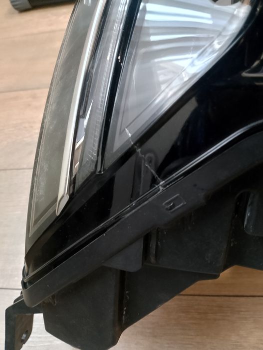 Продам передний фара