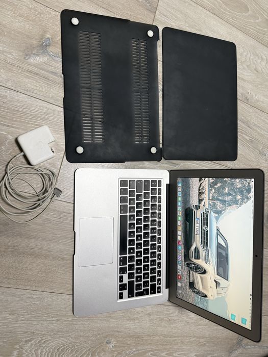 MacBook Air 13-inch, Early 2015