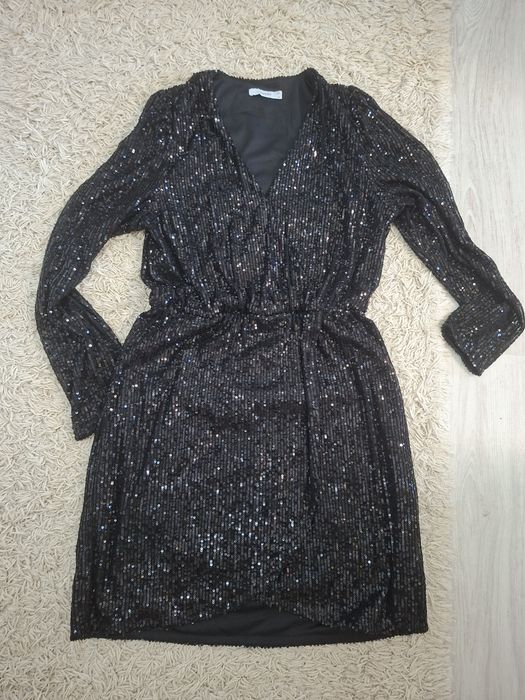 Rochie paiete marimea M