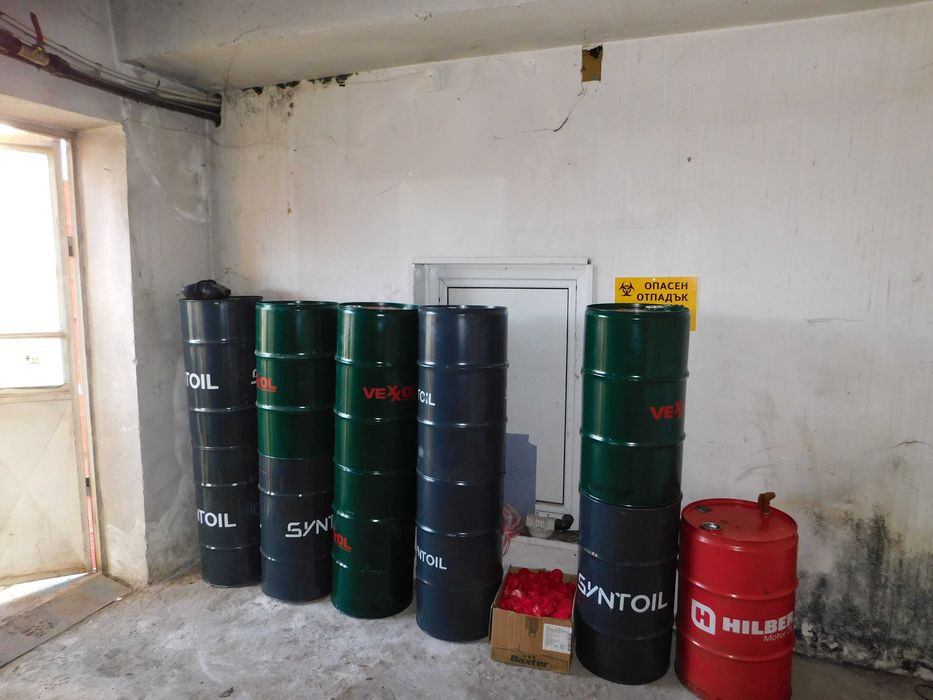 Автоцентър, Търговище, кв. Вароша, 240 кв.м.