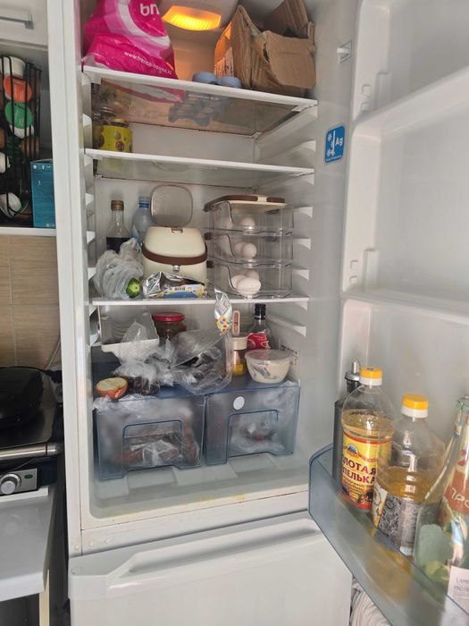 Продам холодильник