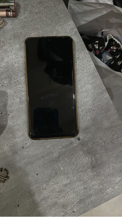 Продается смартфон Huawei P30 lite