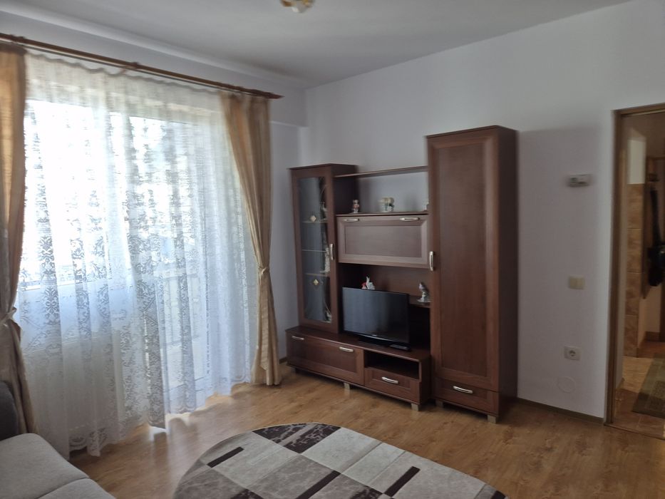 Garsoniera de închiriat