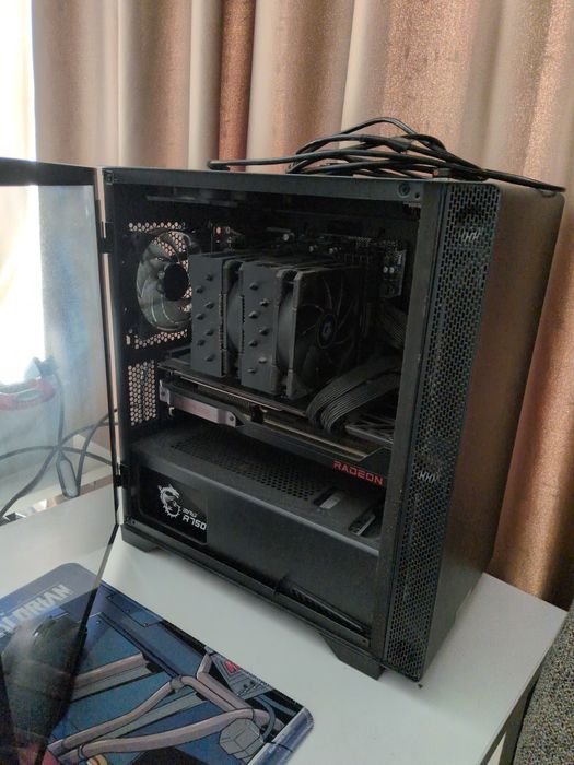 PC RX 6800 XT, 32GB RAM, Ryzen 7 5700x