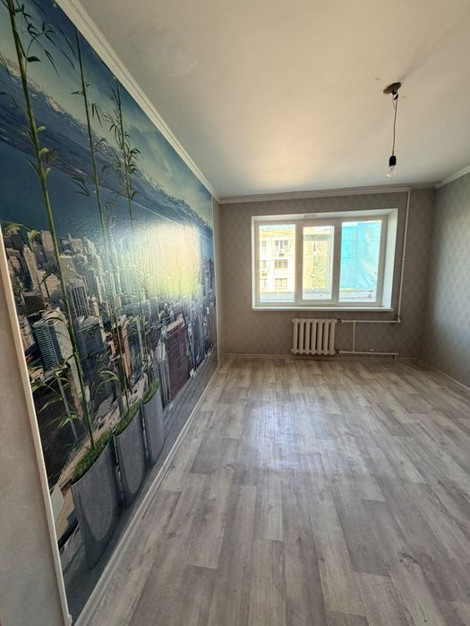 Продам 2 к.кв р-он 8 Мкр
