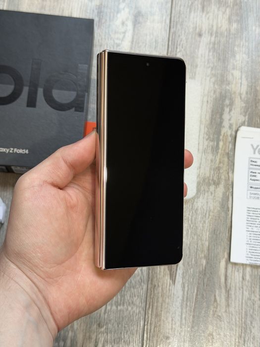 Samsung Galaxy Z Fold 4 5G 512 GB 12 GB Ram Dual Sim Безупречен