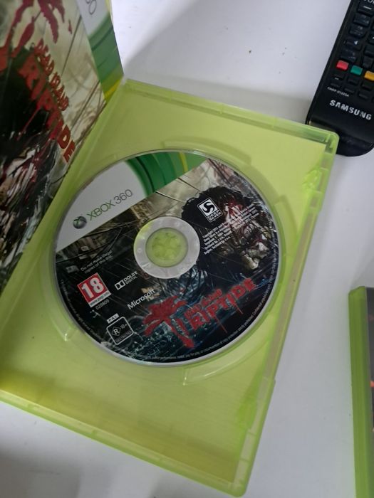 Vand jocuri de X-Box 360 nefolosite