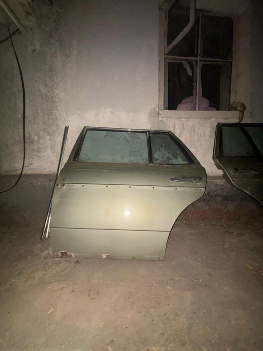 Задние двери 123 универсал мерседес