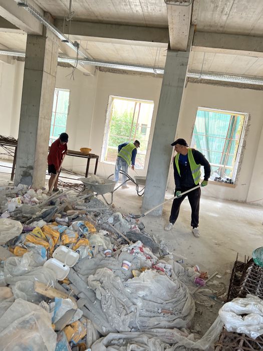 Frima de 3-5, 7 oameni necalificafi, muncitori!! Basculanta 3,5-7,5T