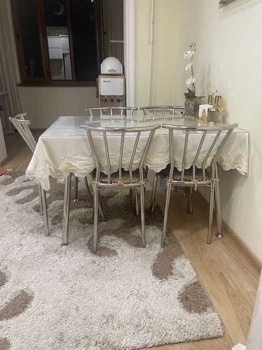 stullar sotiladi 6 dona