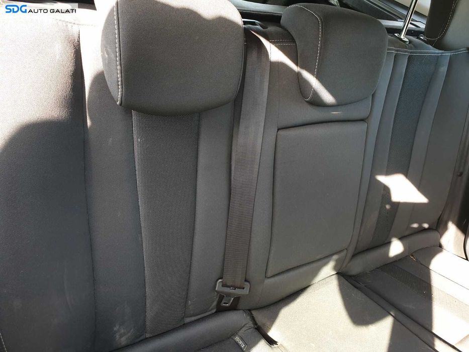 Interior Textil Scaun Scaune Fata Stanga Dreapta si Bancheta cu Spatar FARA Incalzire Renault Megane 3 Grandtour Break 2008 - 2015