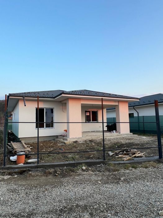 Casa de vanzare în Mioveni