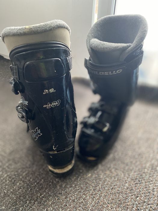 vand clapari schiuri fara desfecte