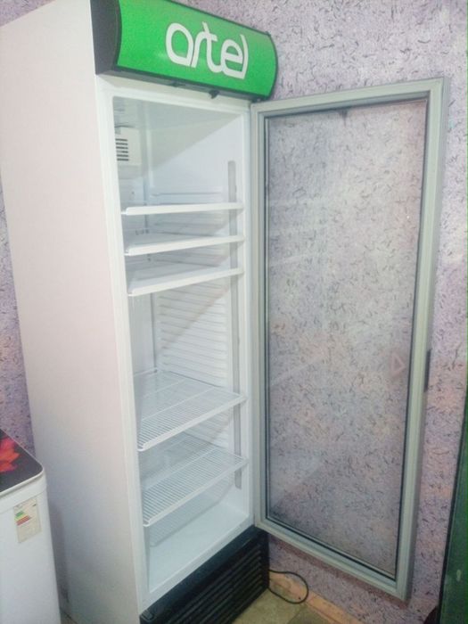 Холодильник витрина