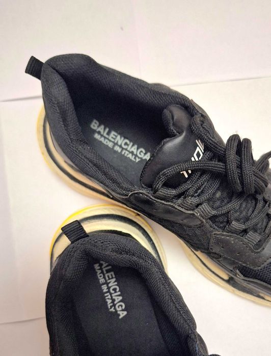 Кроссовки мужские Balenciaga triple S разм. 40(б/у) оригинал