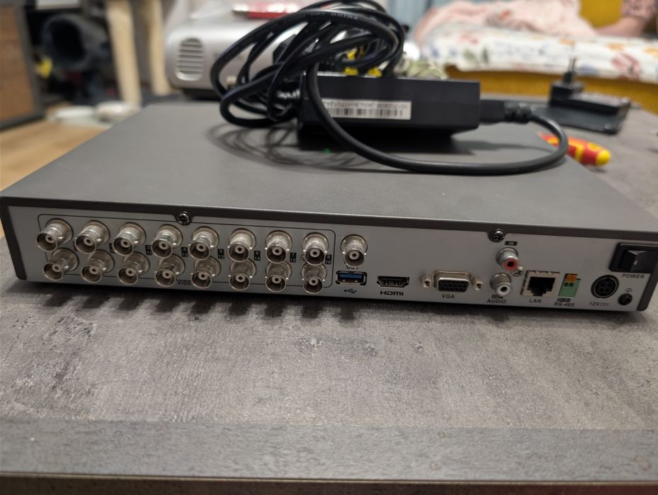DVR Hikvision 16 canale