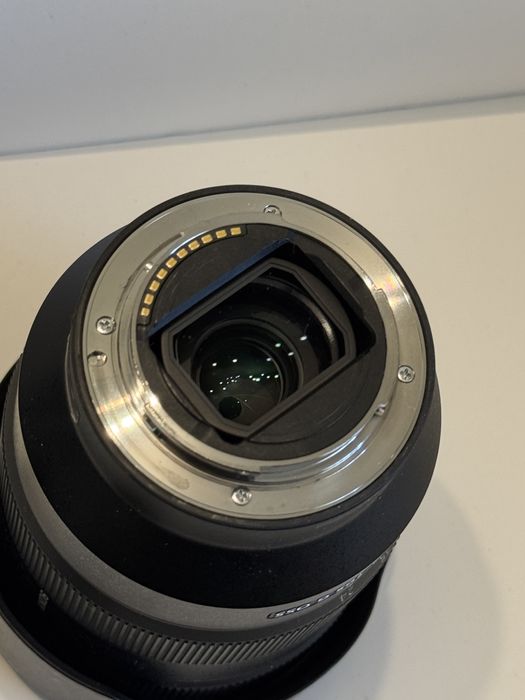 Obiectiv Sony 24-105 F4