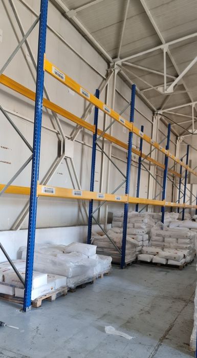 Rafturi metalice depozitare marfa