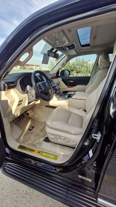 Toyota Land Cruiser 300 VXGR 2022 yil японка матор 35 турбина фул пази