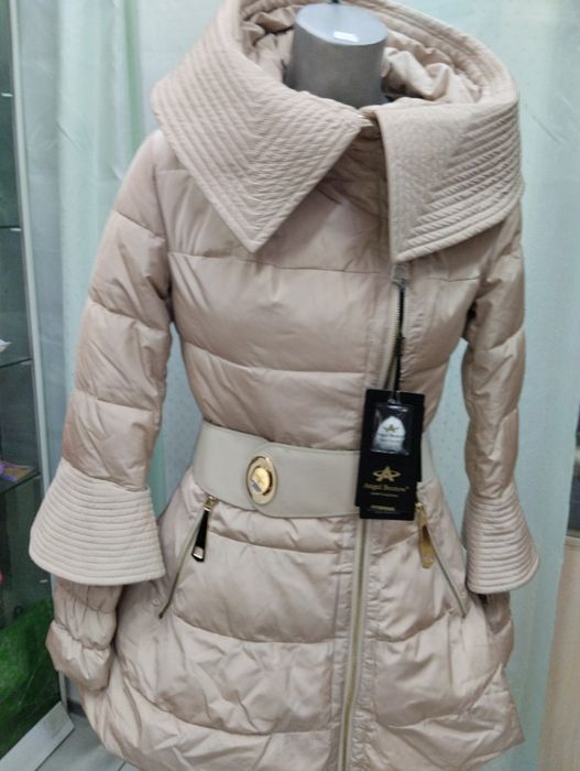 Женские пуховики