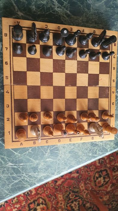 Продам Шахматы в отличном состоянии. Смотрите фото и звоните по телеф.