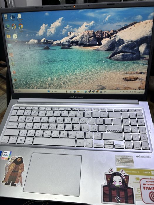 Ноубук ASUS Vivobook core i5,512 гб