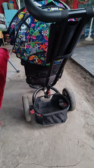 Vând Tricicleta de copii