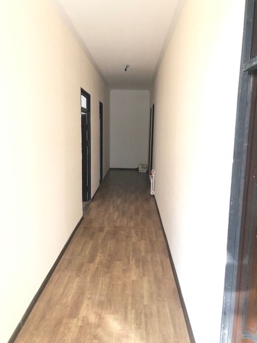 Nazarbek Tarnovda hovli sotiladi