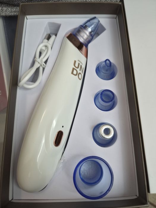 Aparat pentru curatat porii, cu 5 capete