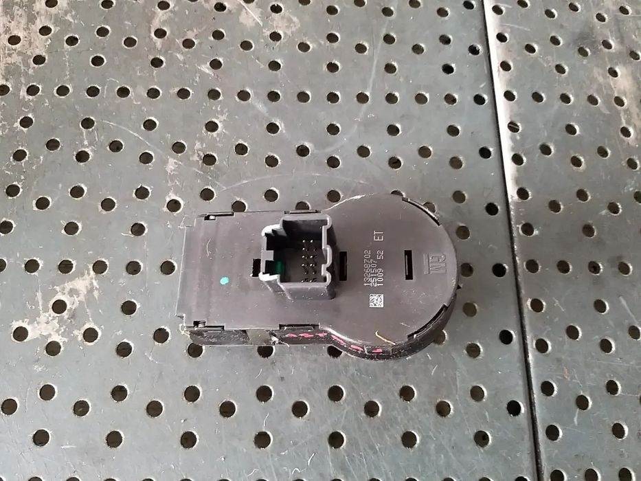 Bloc lumini opel astra j 13268702 251507