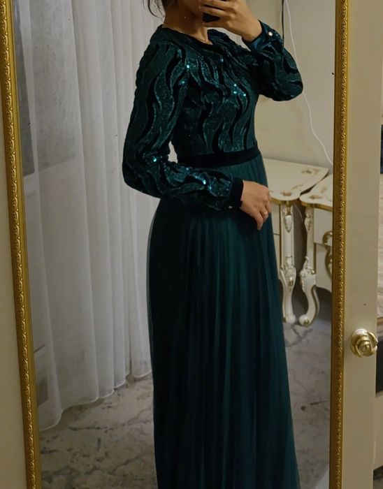 Вечернее длинное платье