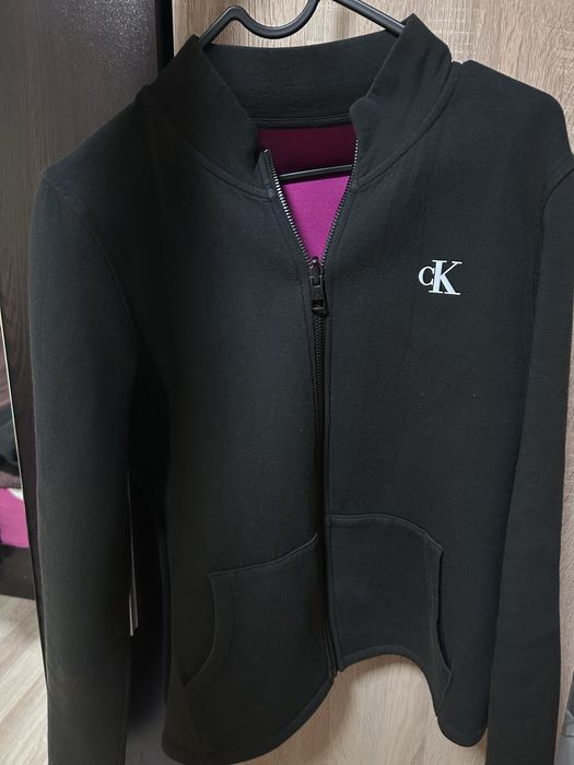 Дамско яке Nike.