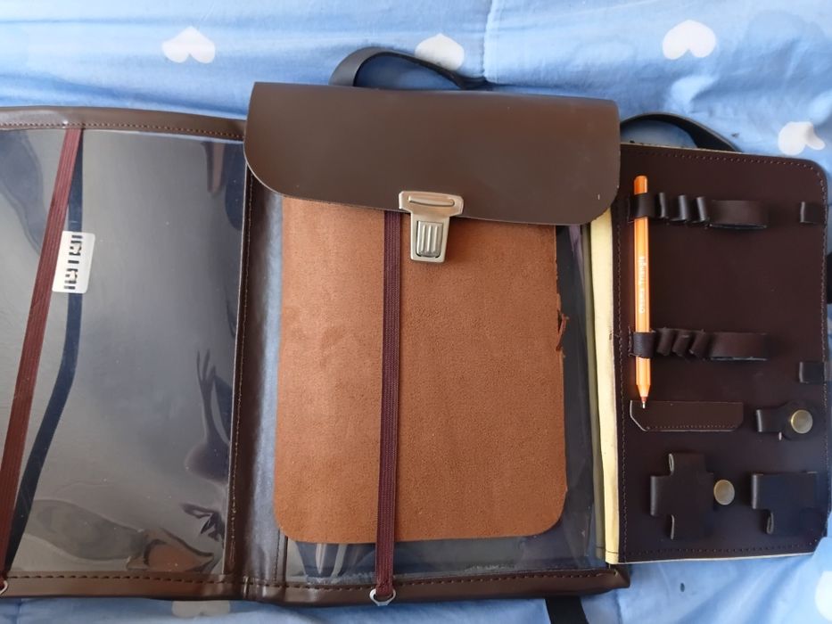 Продам сумку планшет