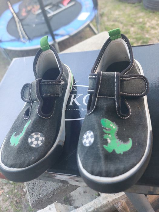 Кецове и маратонки за момче