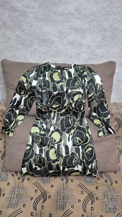 Продам б/у жен.платье р.44-46