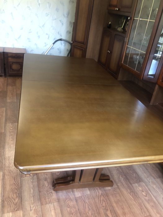 Продам стол из дерево