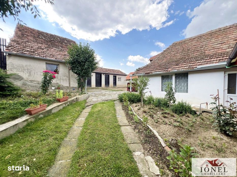 Vanzare casa in Sona