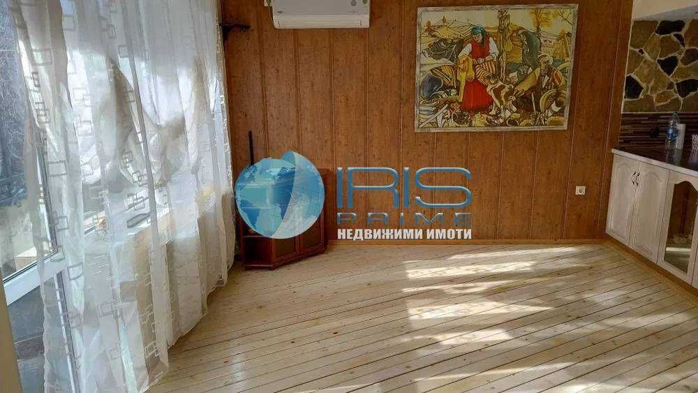 Продава се Етаж от къща в Шумен, Пожарната - 135 кв.м за 1334 €/кв.м - Снимка #2