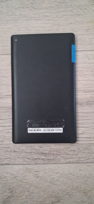 Продам планшет  Lenovo TB3-710I