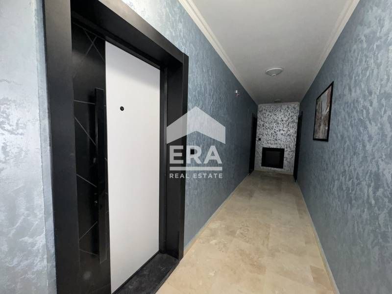 Двустаен апартамент в ***Луксозна сграда***