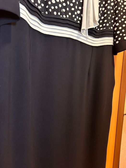 Продам платье! Размер 52-54.