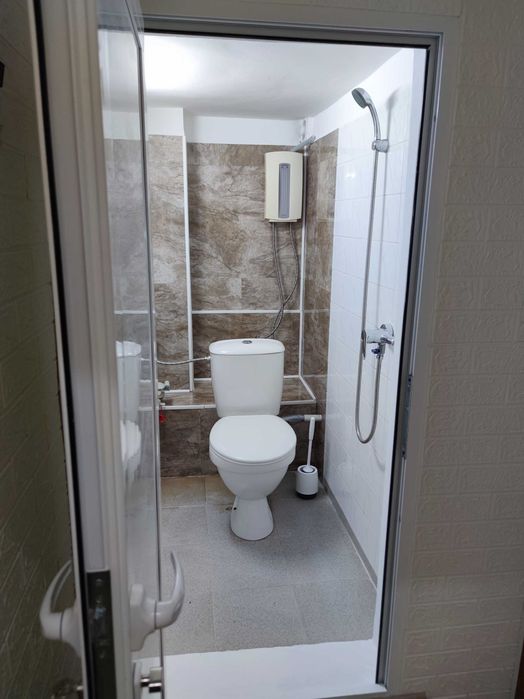 Дава се под наем Тристаен апартамент в Варна, Гранд Мол Варна - 55 кв.м за 230 € - Снимка #4