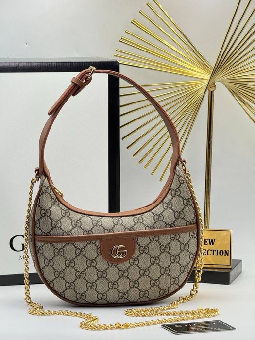 Geanta Gucci Noua !!! Dimensiuni 25/15 !!!