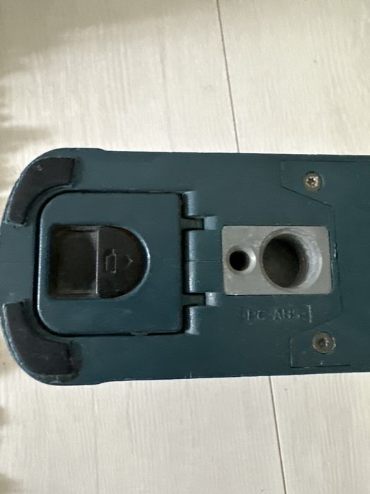 Лазерный уровень Bosch GCL 25 professional