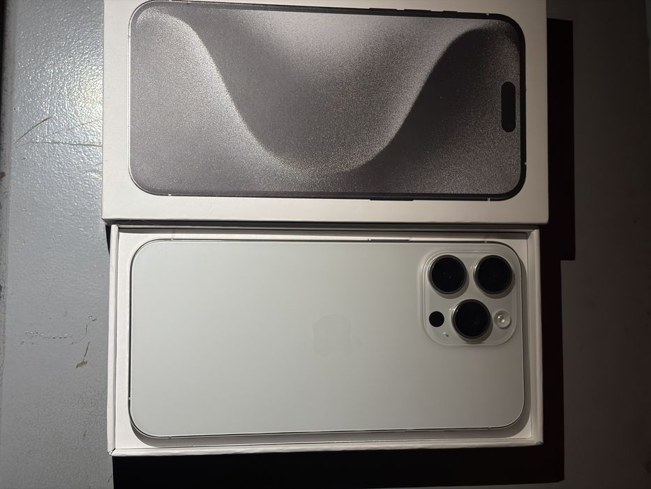 Продам iPhone 15 Pro Max ТОРГ