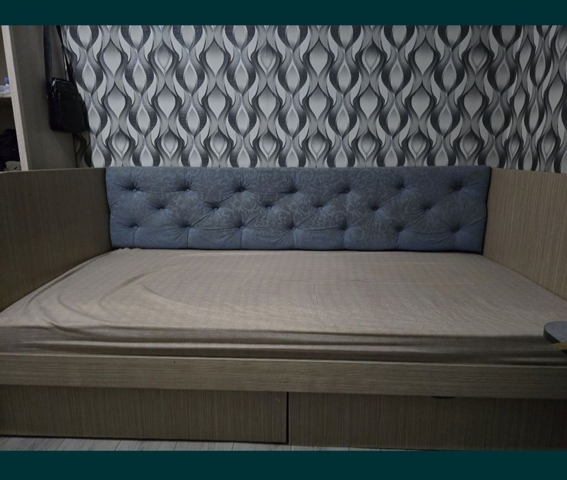 Кровать полуторка