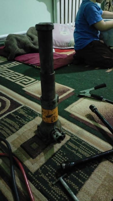 Продам срочно инструменты