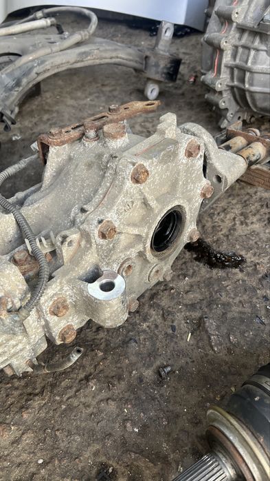 Задний редуктор Тойота Хайландер 2017