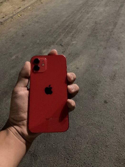 Ayfon 12 xolati yaxshi