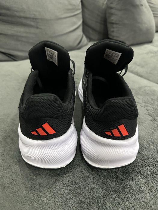 Adidasi Adidas Response